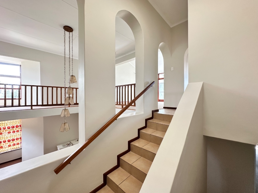 5 Bedroom Property for Sale in Bayview Western Cape